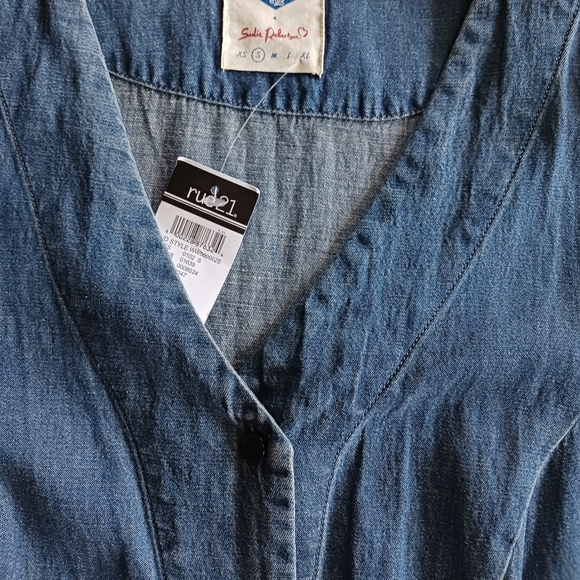 VTG Very cute button up Jean dress from Sadie Robertson collection Rue 21 - Picture 12 of 14